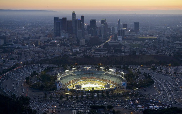 Los Angeles Dodgers ballpark Dodger Stadium 'Chavez Ravine' Downtown LA, California Wallpaper