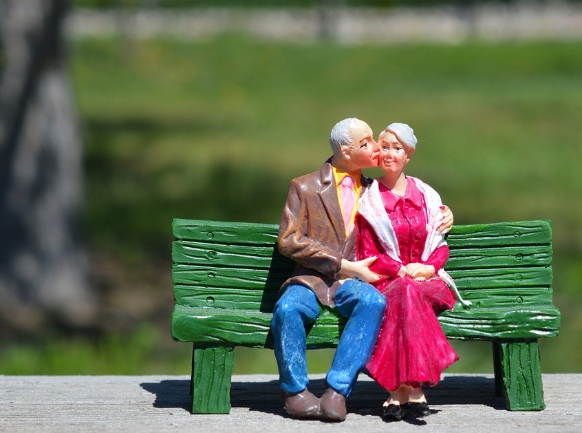 old-couple-2313286_1280 (1)