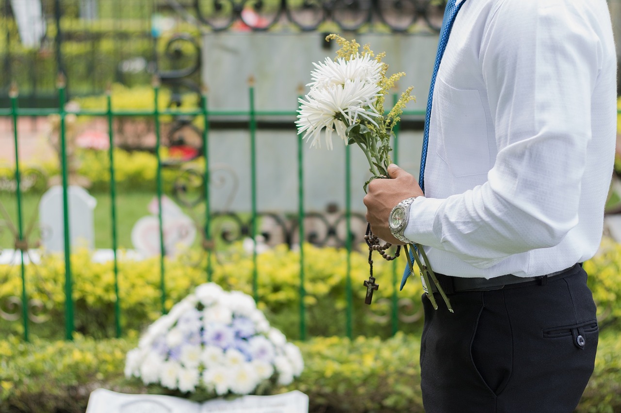 funeral-2511124_1280
